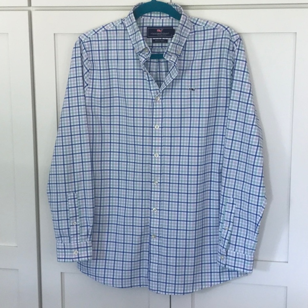 Vineyard Vines performance button down